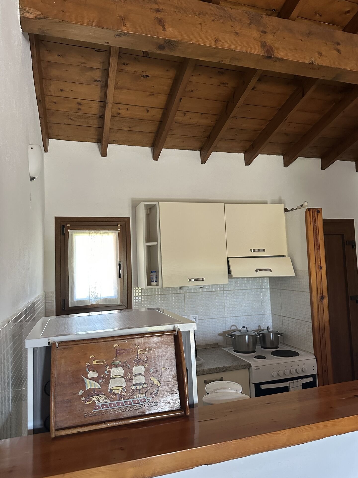 First Floor photo 19